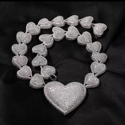 Mega Heart Chain