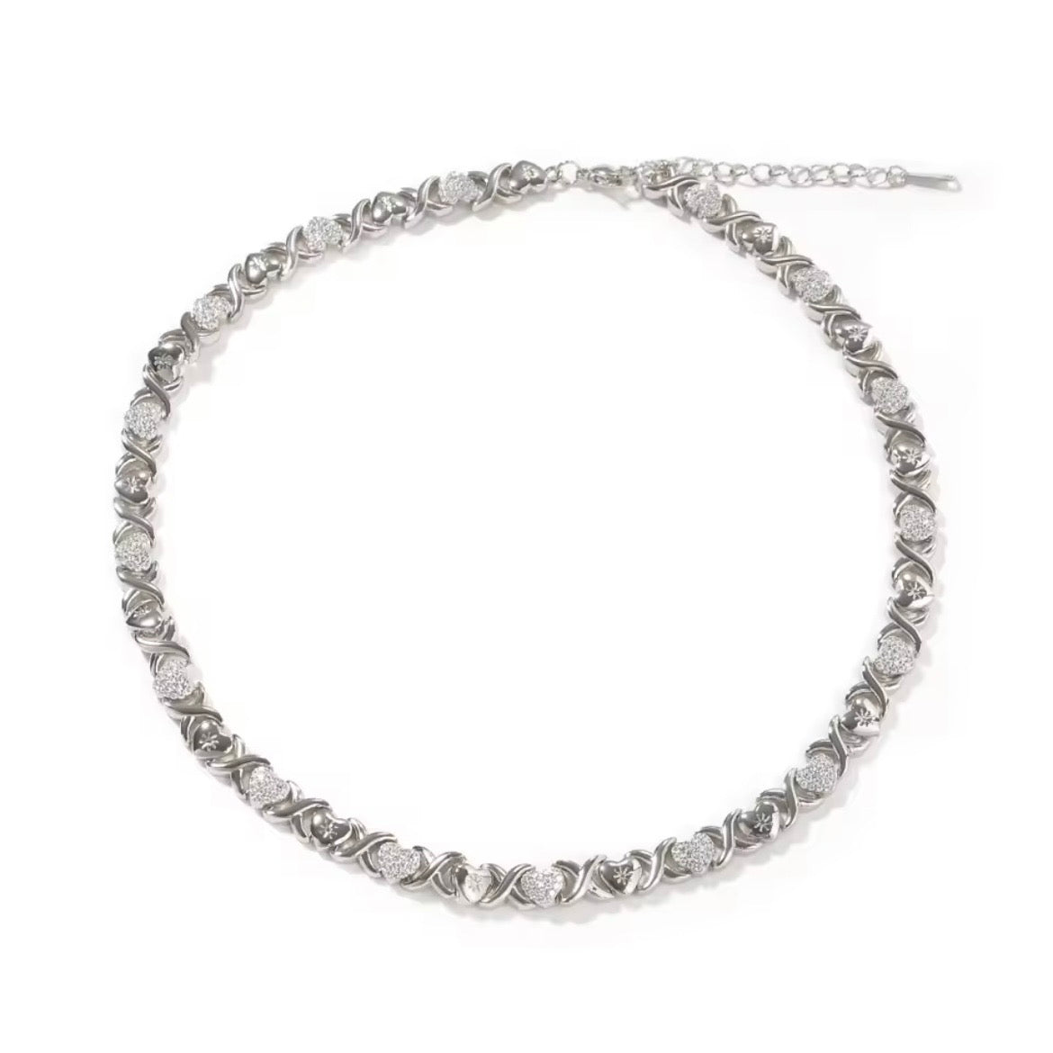 Nostalgic 90’s XO Necklace